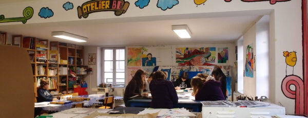ARTS PLASTIQUES / DESSIN / BD